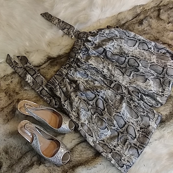 Shein Pants. Size M. Color Snake Print. - Picture 2 of 4
